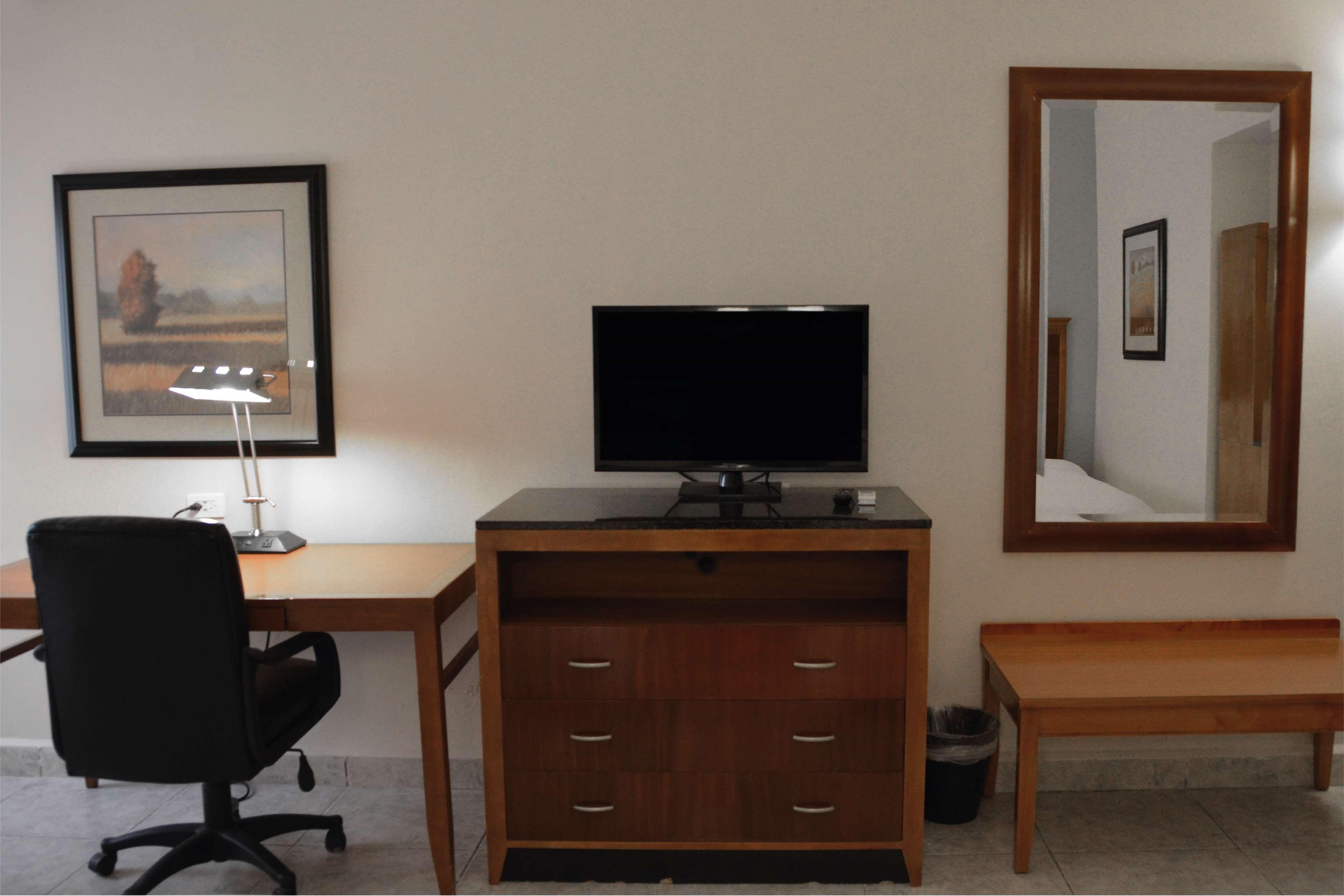 Days Inn By Wyndham Piedras Negras Buitenkant foto